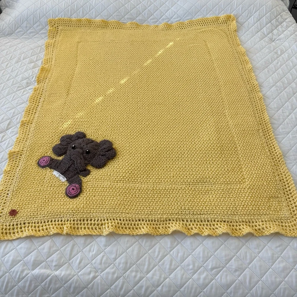 Handmade Yellow Crochet Baby Blanket – Elephant Appliqué Reversible 53” × 44”